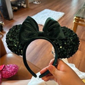 MINNIE EARS